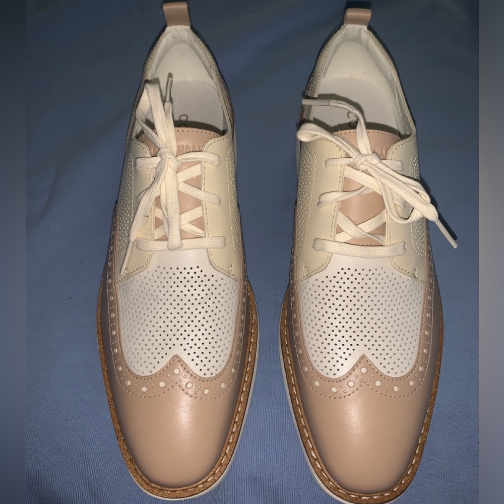 COLE HAAN Women's ØriginalGrand Platform Wingtip Oxfords - Picture 2 of 3